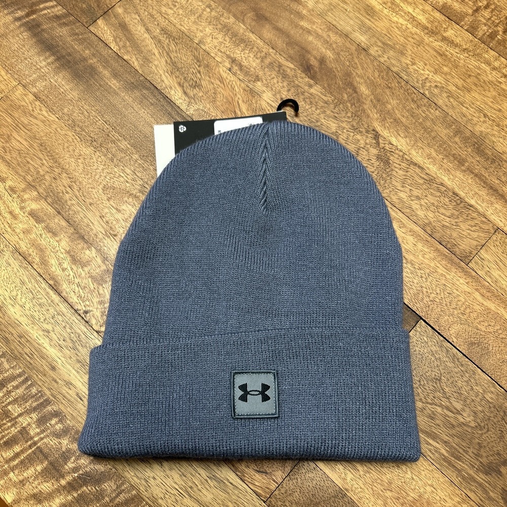 Under Armour UA Halftime Cuff Beanie Mens One Size Gray Knit Hat 1373155-469